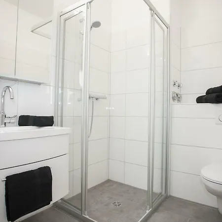 Piste Und Pedale , Deine Bude-dein Abenteuer