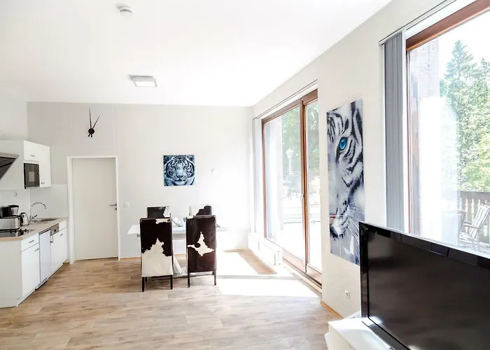 Piste Und Pedale , Deine Bude-dein Abenteuer Daire Winterberg