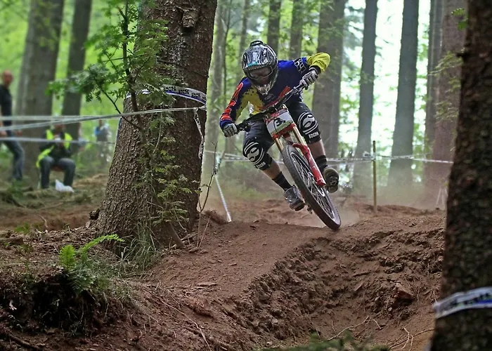 Piste Und Pedale , Deine Bude-dein Abenteuer Daire