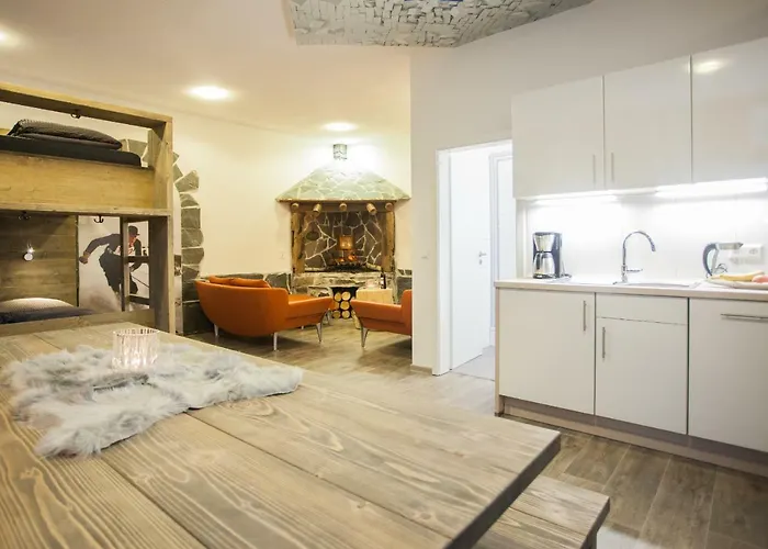 Piste Und Pedale , Deine Bude-dein Abenteuer Apartmán *