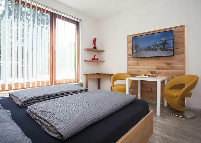 Piste Und Pedale , Deine Bude-dein Abenteuer Apartmán *